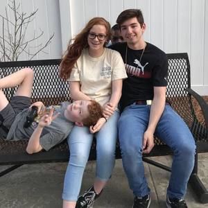 Meet your Posher, Caroline